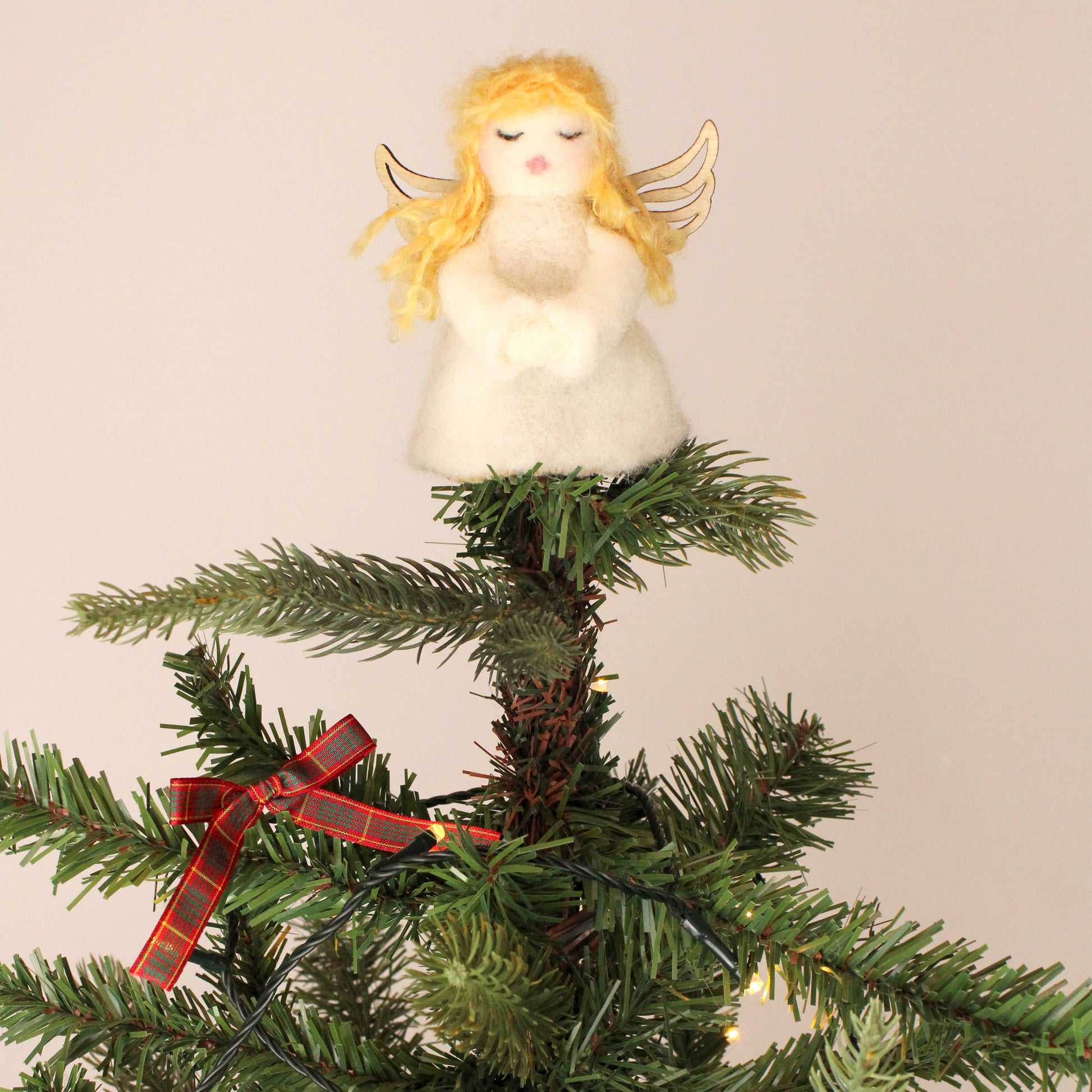 Tree Top Angel Needle Felt Kit - The Makerss
