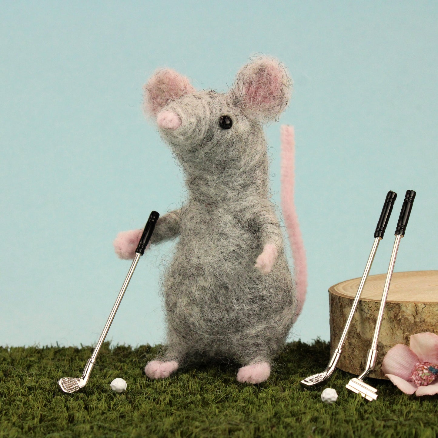 5-Piece Clubs and Golf Balls for Needle Felted Characters - The Makerss