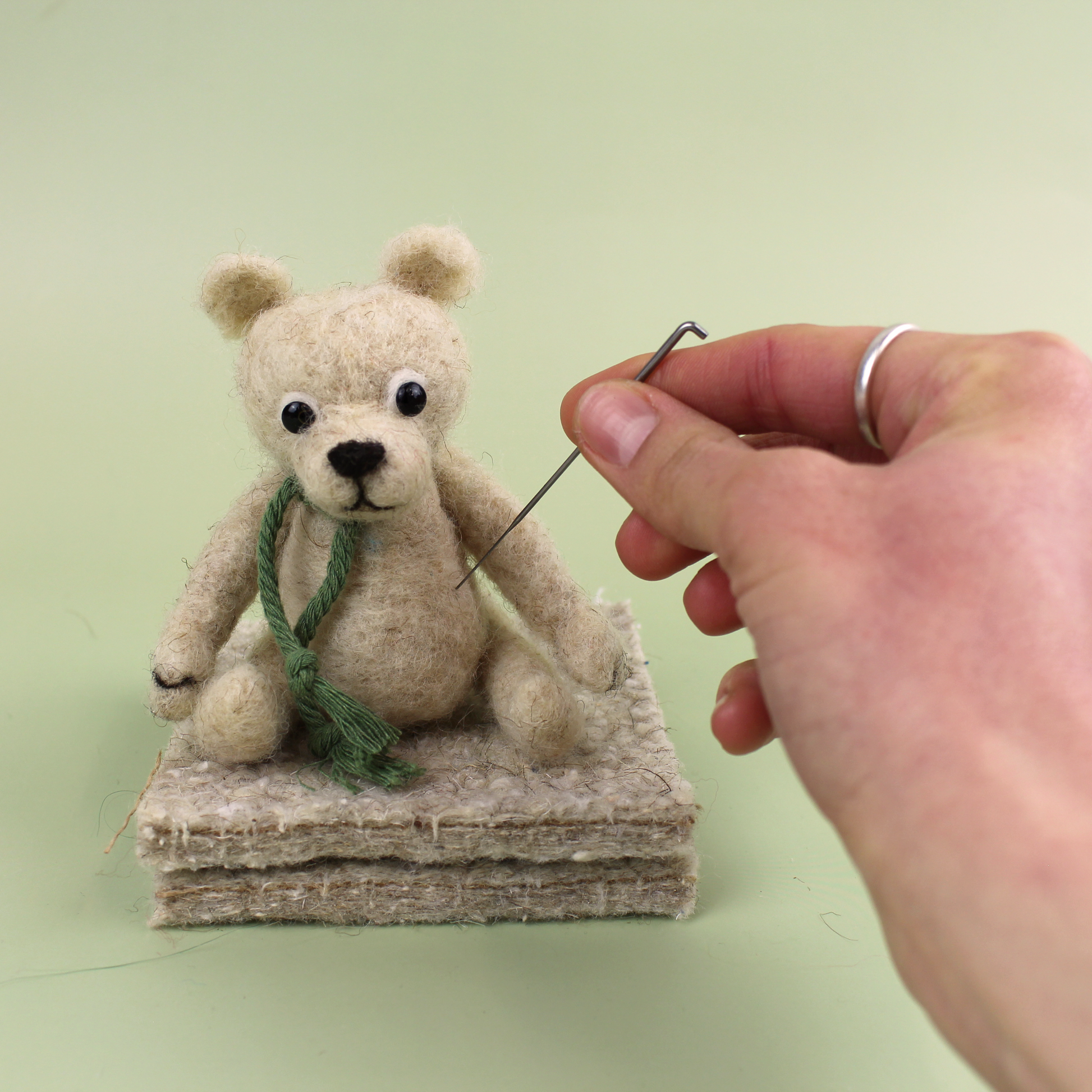 Poseable Mini Bear Small Needle Felt Kit - The Makerss