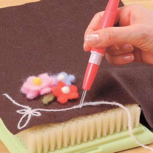 Clover Pen Tool - 3 Needle Pen Style Needle Felting Tool - The Makerss
