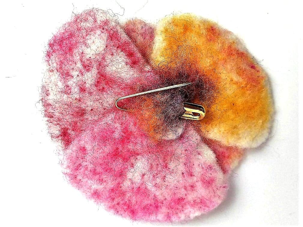 No-Sew Brooch Backs Gold x 20 - The Makerss