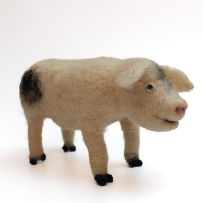 Gloucester Old Spot Pig Needle Felt Kit - The Makerss