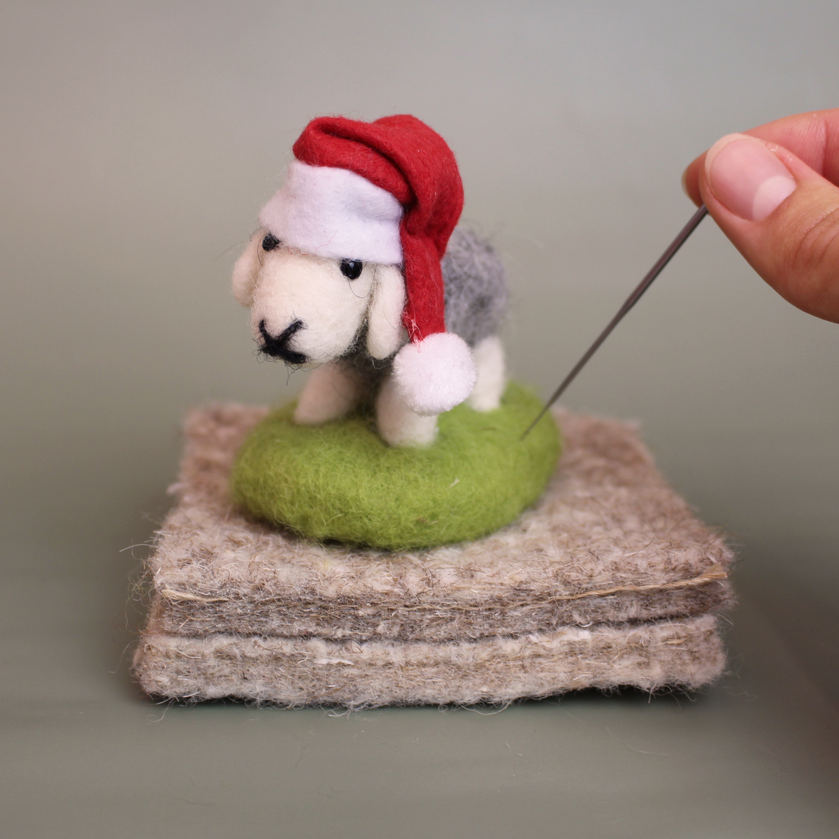 Sheep Amiguwoolli Christmas Mini Needle Felt Kit