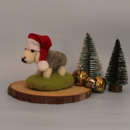 Sheep Amiguwoolli Christmas Mini Needle Felt Kit