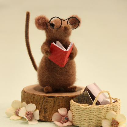 Brown Mouse Small Needle Felt Kit - ready for character accessories - The Makerss