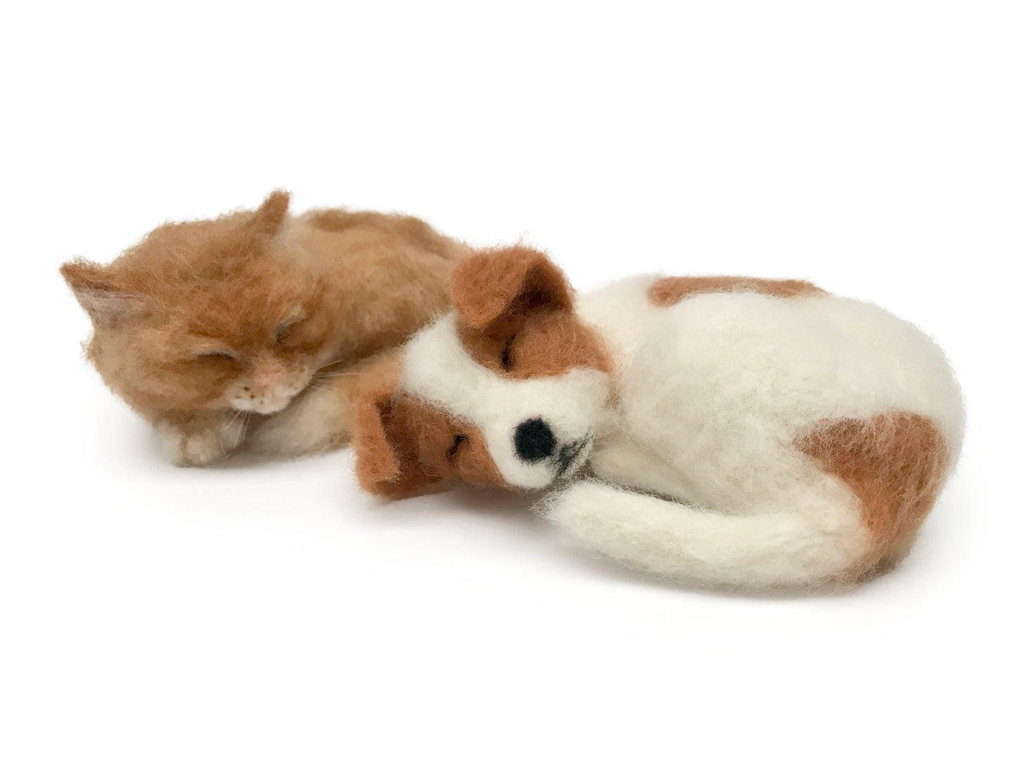 Curled Up Cat Or Dog Needle Felting Workshop with Artist Agnese Davies Thursday 21st March 2024 (9.30am - 4.30pm) - The Makerss