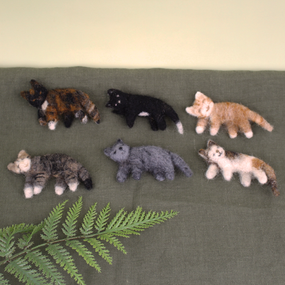 Dog and Cat Magnet Needle Felt Small Kit - The Makerss