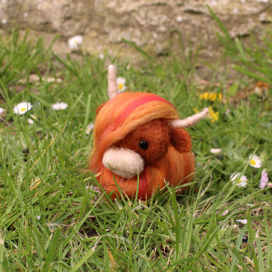 Ginger Highland Cow Small Needle Felt Kit - The Makerss