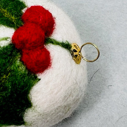 Gold coloured fittings /hangers for wool baubles - The Makerss