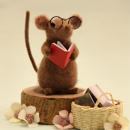 Reading Mouse Needle Felt Kit
