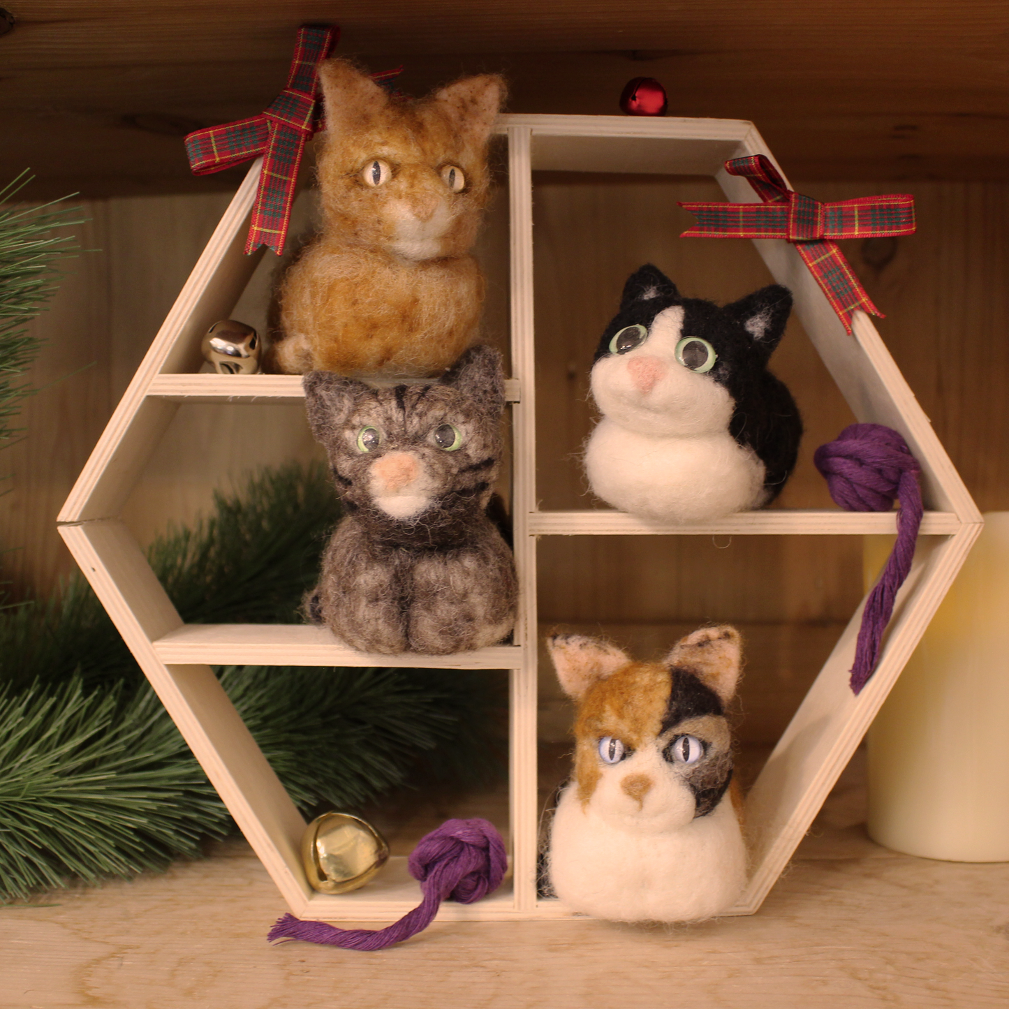 Realistic Cat Loaf Needle Felt Small Kit - makes 1 - The Makerss