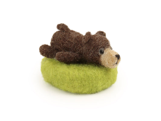 Snoozing Bear Amiguwoolli Mini Needle Felt Kit - The Makerss