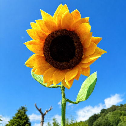 Life-size realistic Sunflower Needle Felt Kit - The Makerss