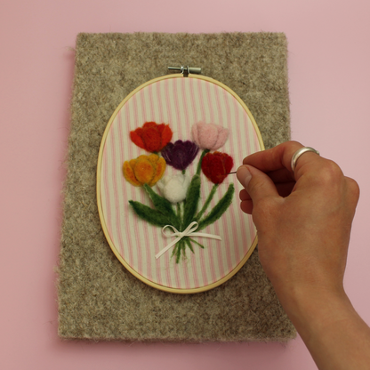 FLOCK OFFER - Tulip Picture in oval hoop Makerss Box Project - The Makerss