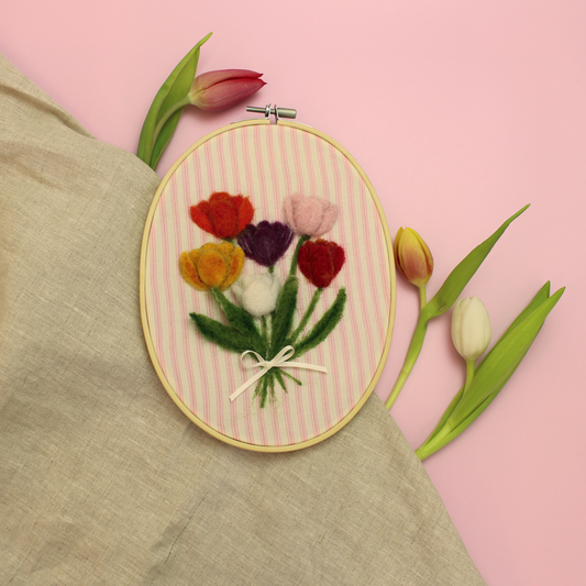FLOCK OFFER - Tulip Picture in oval hoop Makerss Box Project - The Makerss