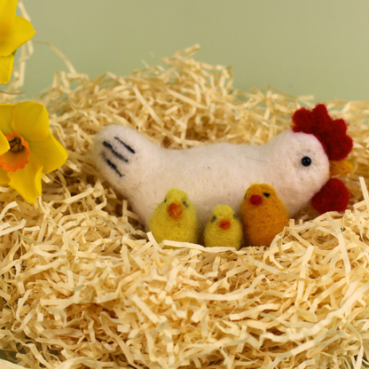 New! Round Hen with Chicks Small Needle Felt Kit - The Makerss