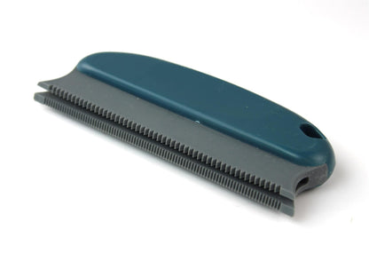 Rubber Brush - ideal for cleaning your Earth Mat - The Makerss