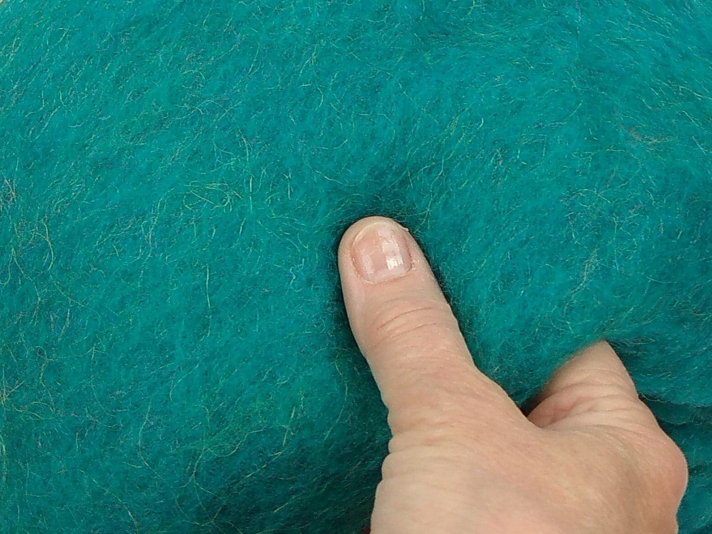 Blue-Green Shimmer - dyed NZ Merino carded wool batts with sparkly fibres - The Makerss